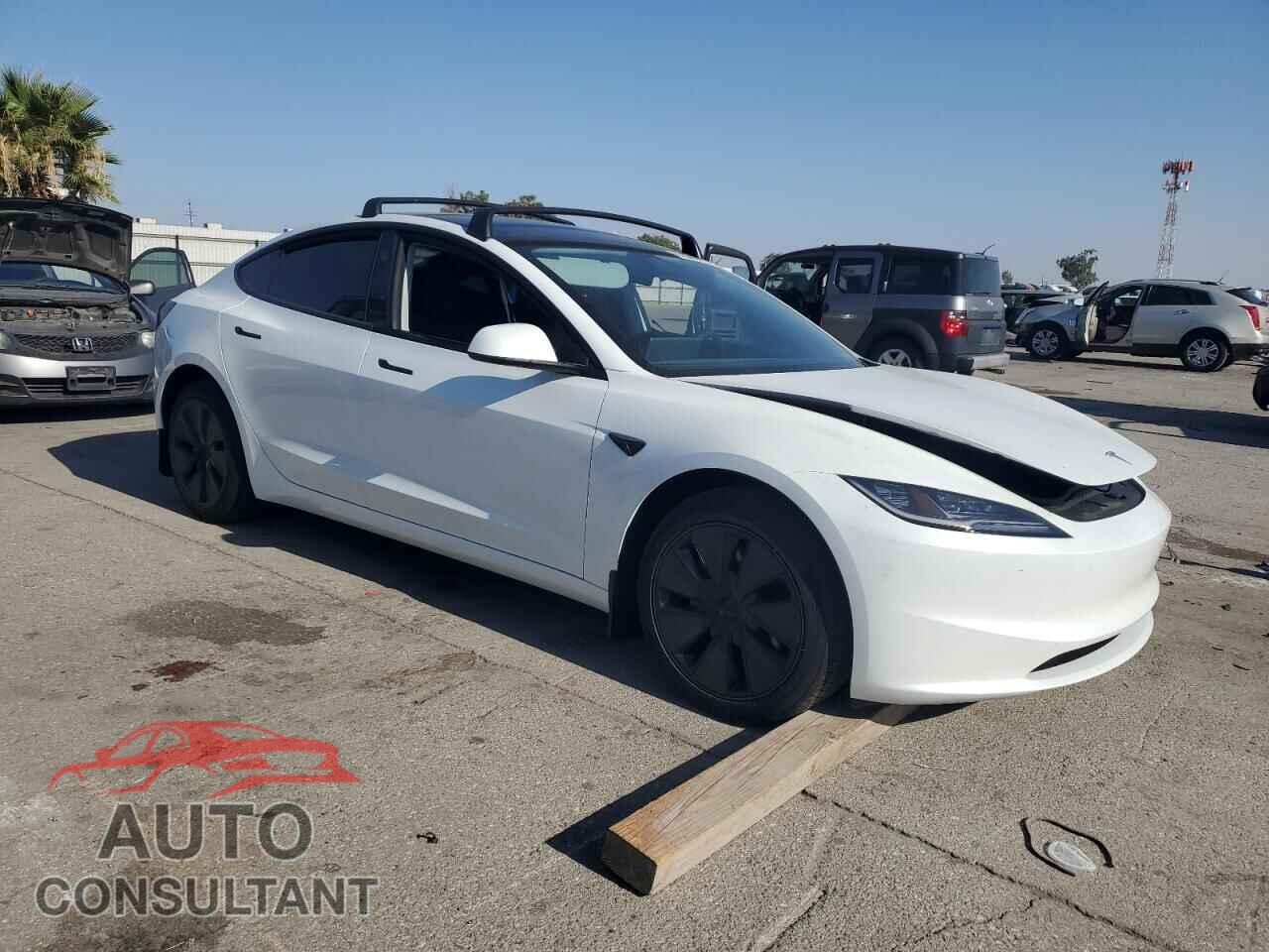 TESLA MODEL 3 2025 - 5YJ3E1EA2SF018008