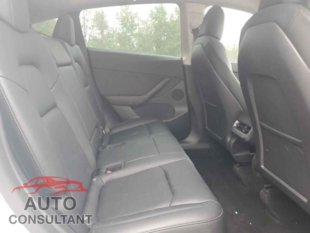 TESLA MODEL Y 2022 - 7SAYGDEE9NF514144