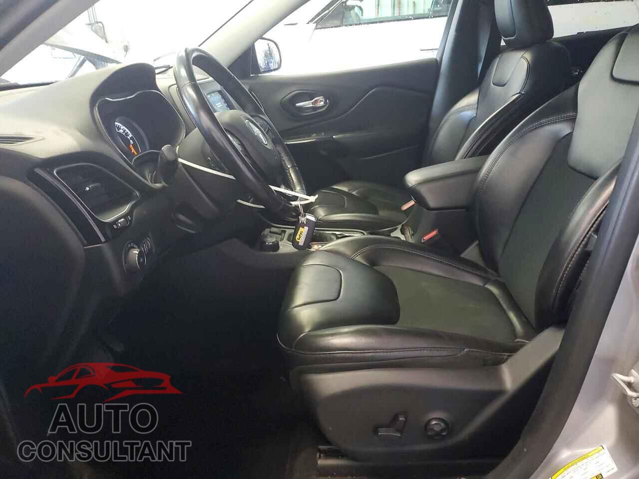 JEEP CHEROKEE 2020 - 1C4PJMLB2LD647982