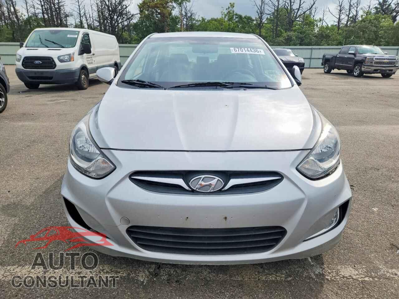 HYUNDAI ACCENT 2013 - KMHCU4AE1DU489201