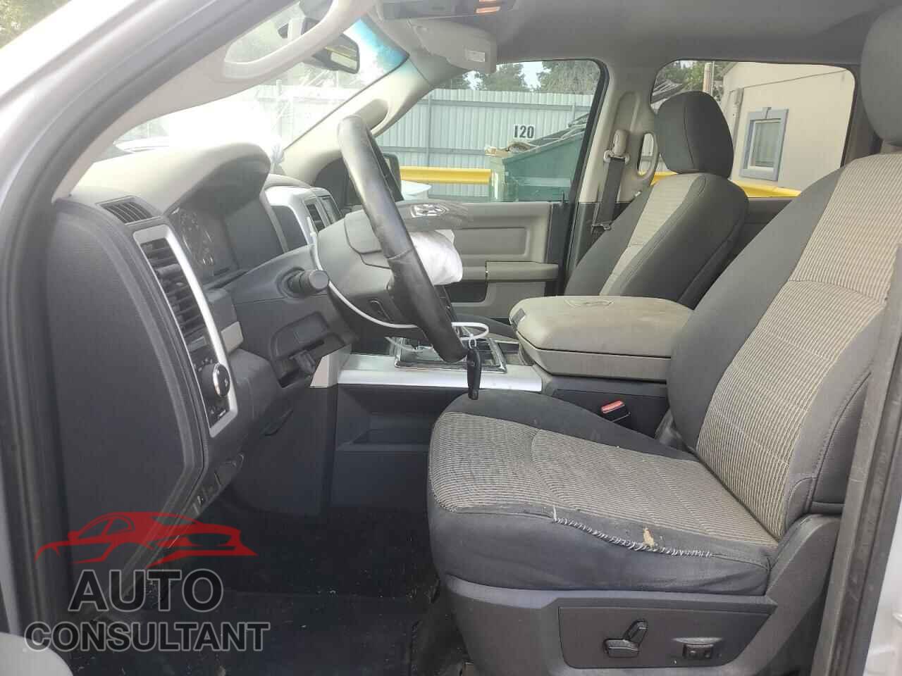 DODGE RAM 1500 2012 - 1C6RD7LT8CS221257