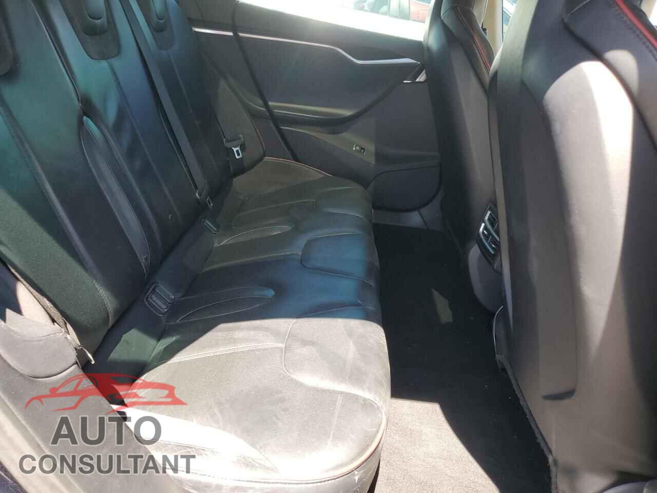 TESLA MODEL S 2013 - 5YJSA1DP3DFP10858
