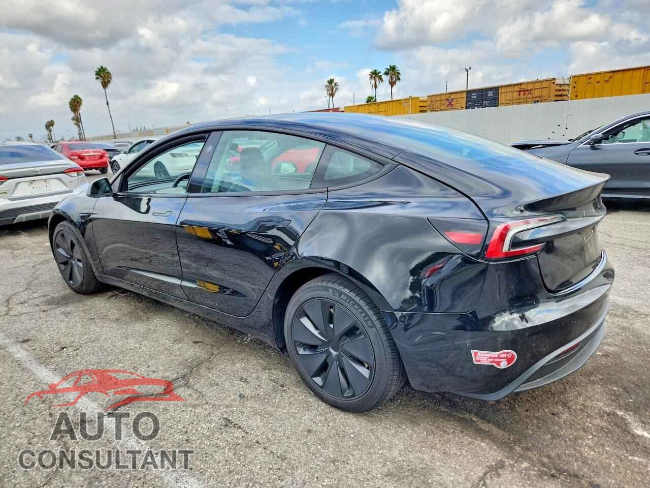 TESLA MODEL 3 2024 - 5YJ3E1EB5RF809393