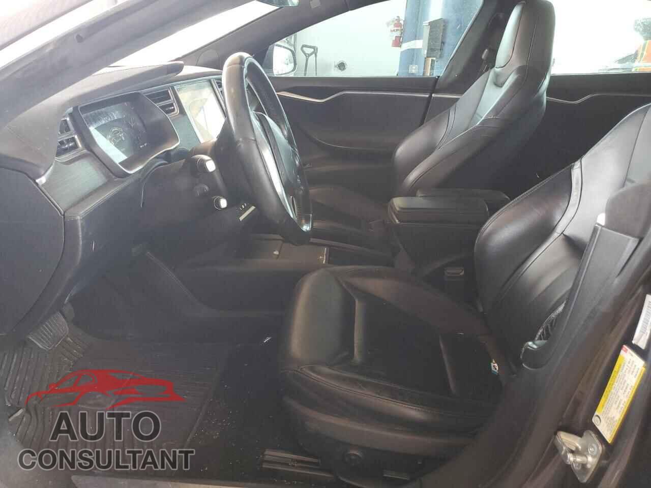 TESLA MODEL S 2015 - 5YJSA1E24FF111554