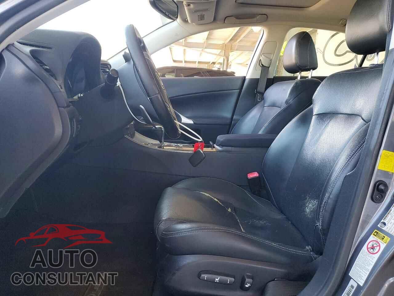 LEXUS IS 2012 - JTHBF5C24C5169459