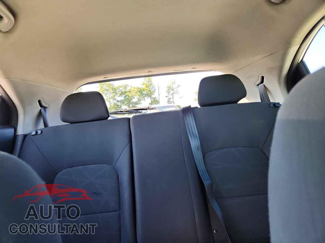 KIA RIO 2013 - KNADM5A36D6128383