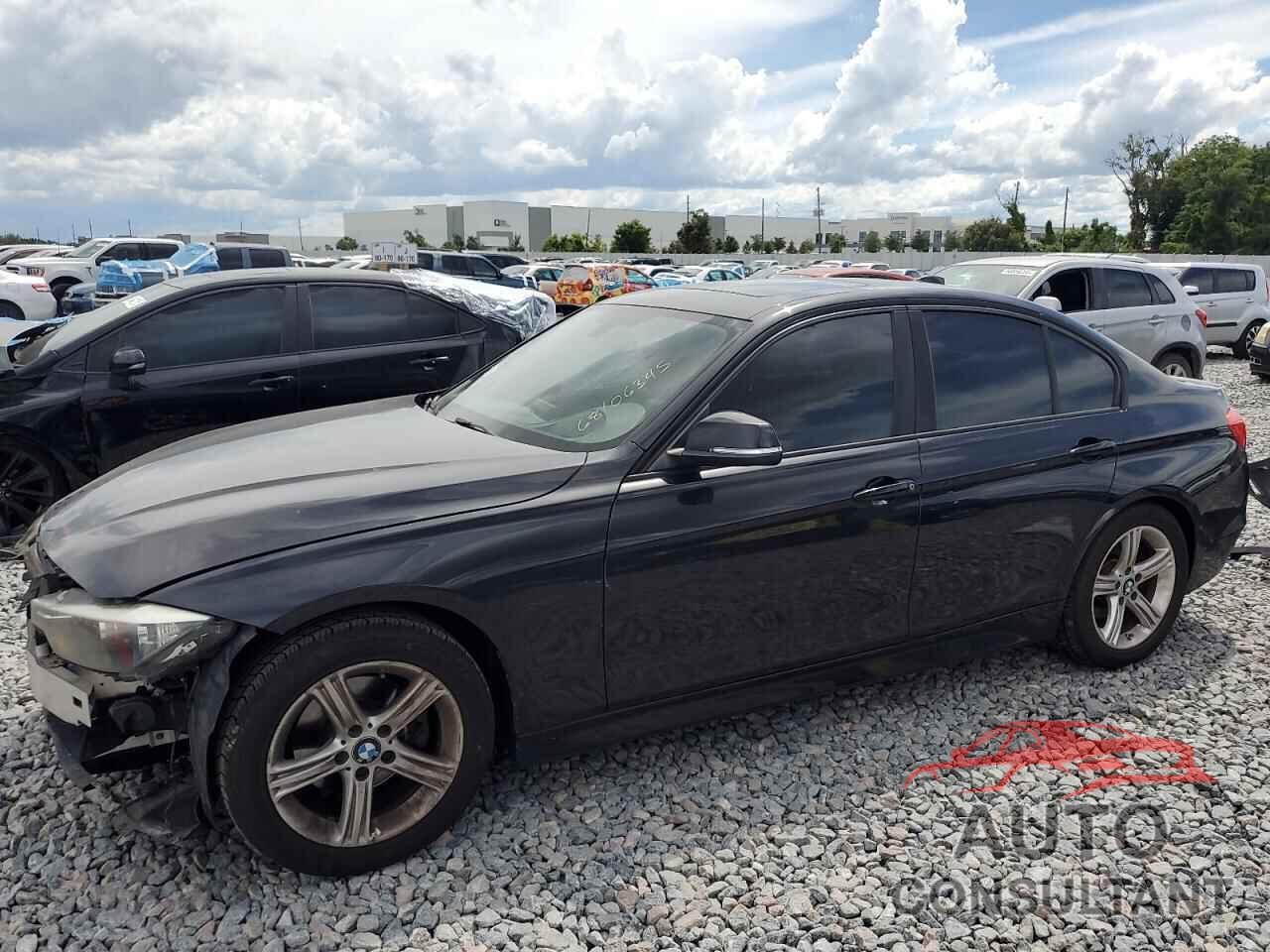BMW 3 SERIES 2013 - WBA3A5G57DNP26498
