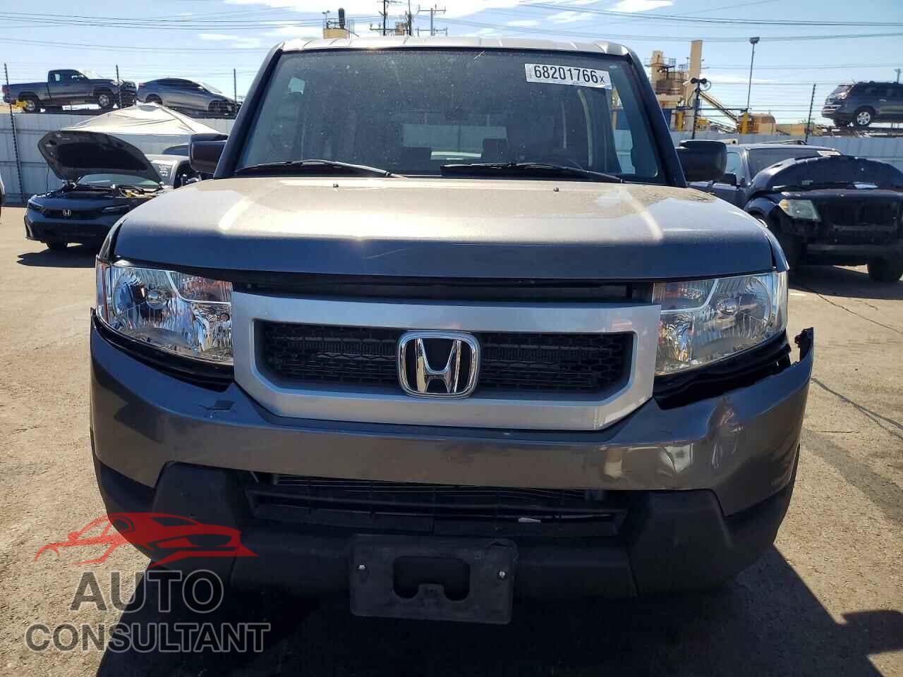 HONDA ELEMENT 2011 - 5J6YH1H70BL001860