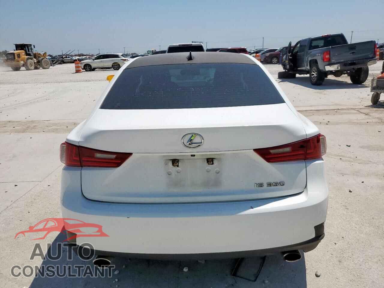 LEXUS IS 2014 - JTHBE1D29E5013043