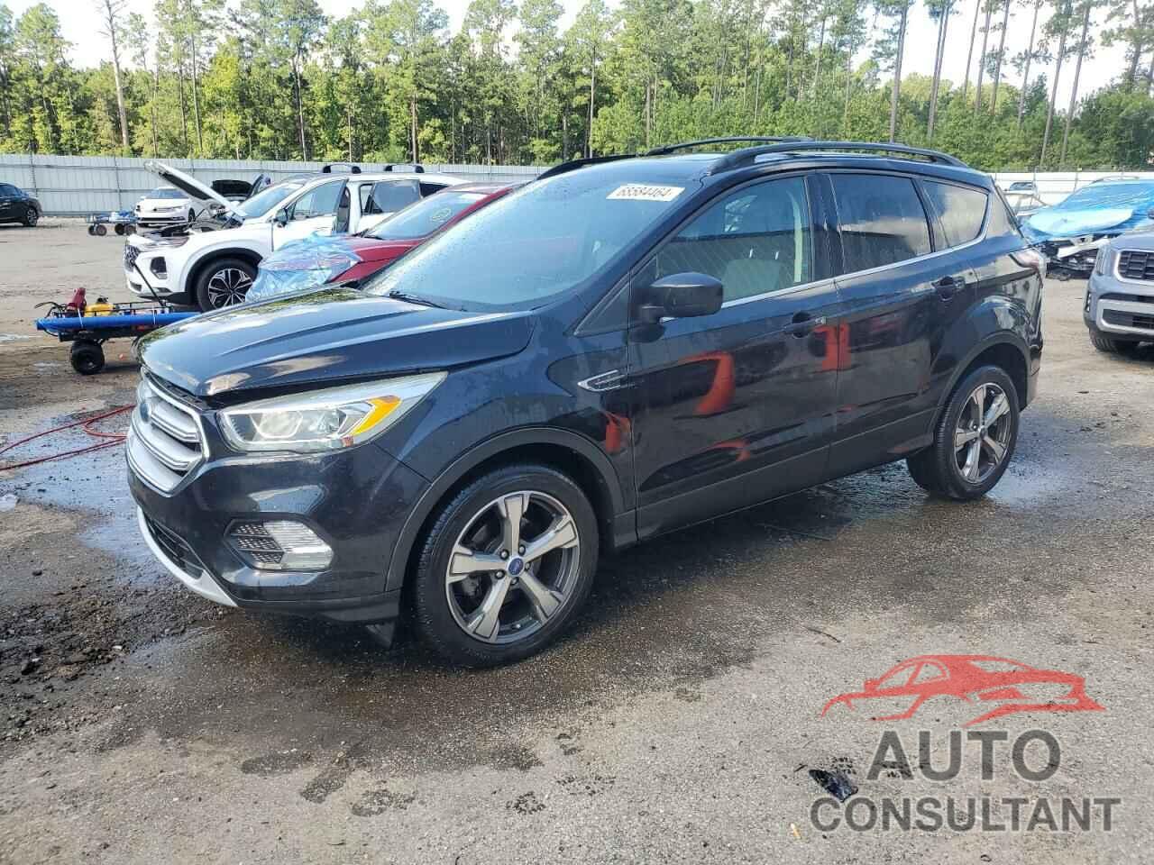 FORD ESCAPE 2017 - 1FMCU0GD7HUB35650