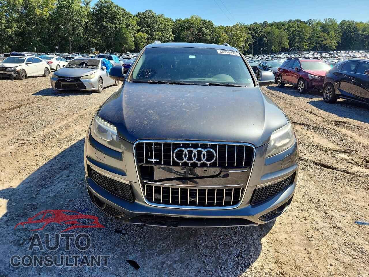 AUDI Q7 2015 - WA1WMAFE4FD022912