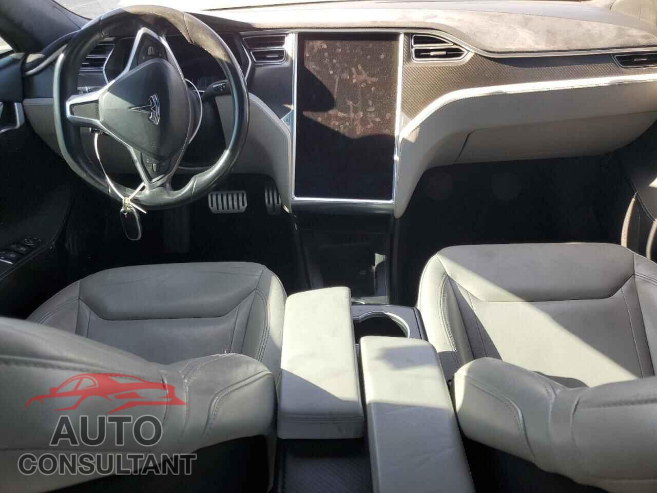 TESLA MODEL S 2016 - 5YJSA1E4XGF121864