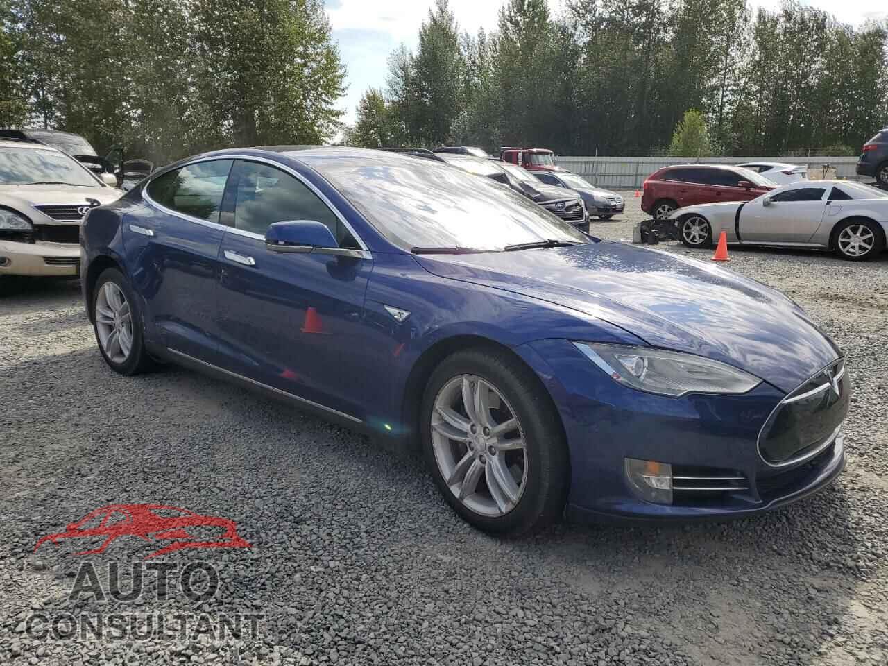 TESLA MODEL S 2015 - 5YJSA1E2XFF116841