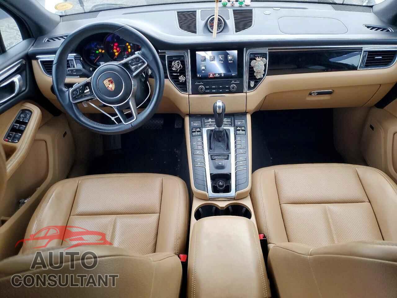 PORSCHE MACAN 2018 - WP1AA2A57JLB00912
