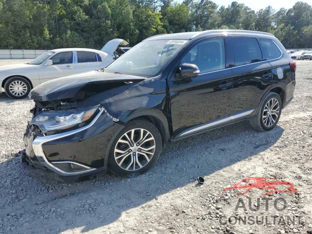 MITSUBISHI OUTLANDER 2018 - JA4AD3A35JJ000813