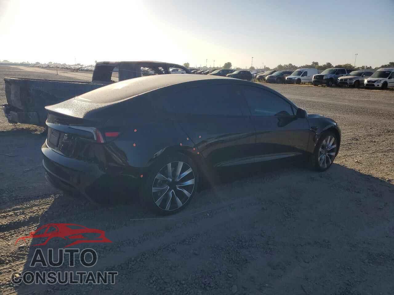 TESLA MODEL 3 2024 - 5YJ3E1EA9RF847555