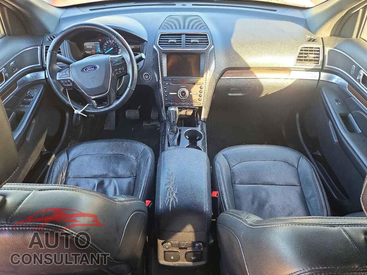 FORD EXPLORER 2018 - 1FM5K8F89JGB70292