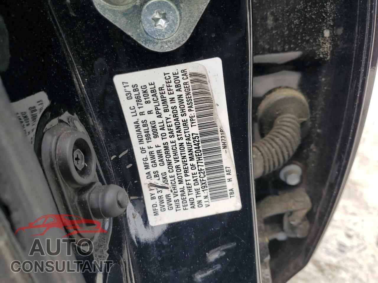 HONDA CIVIC 2017 - 19XFC2F77HE044257