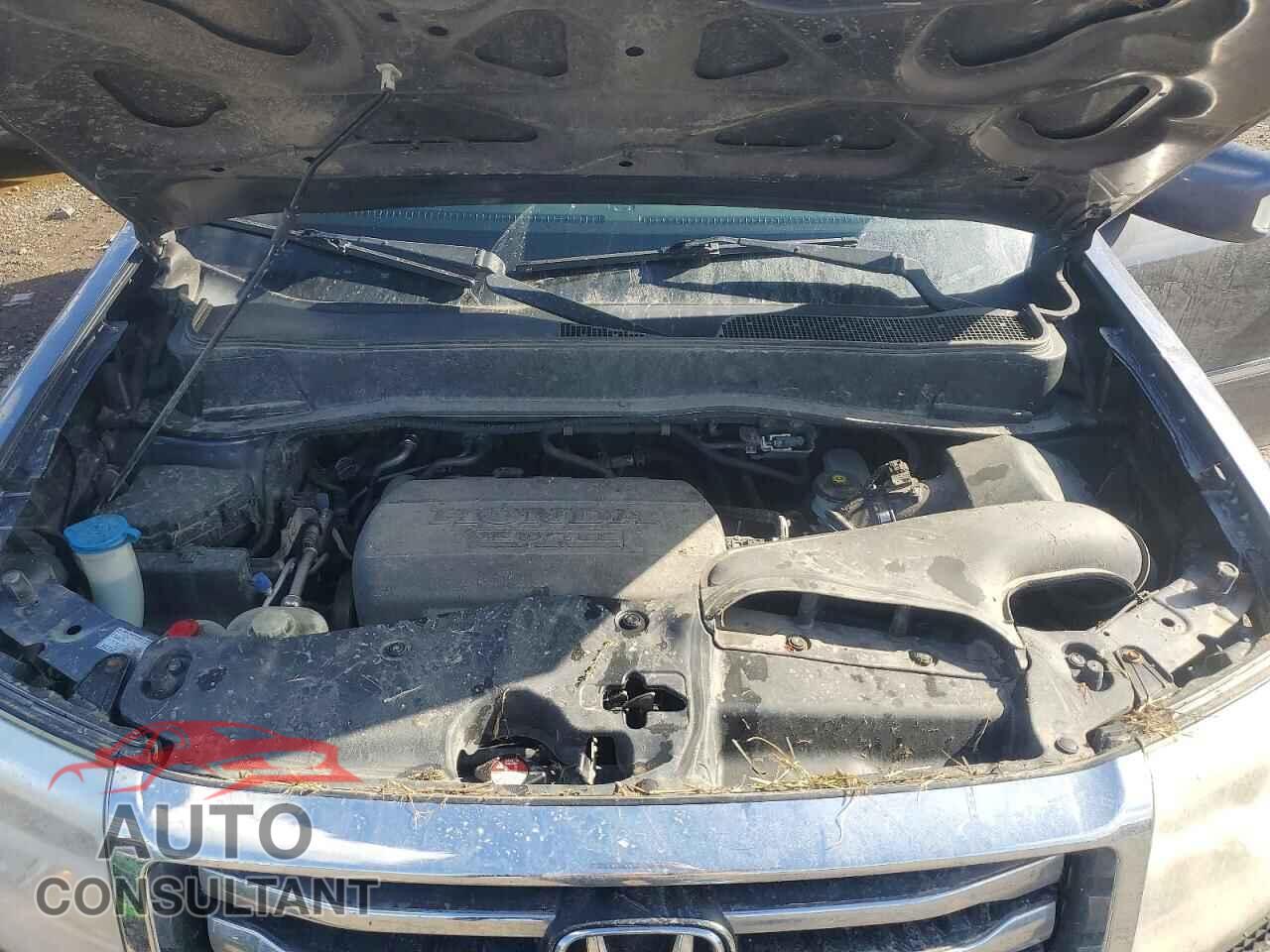 HONDA PILOT 2015 - 5FNYF4H97FB049346