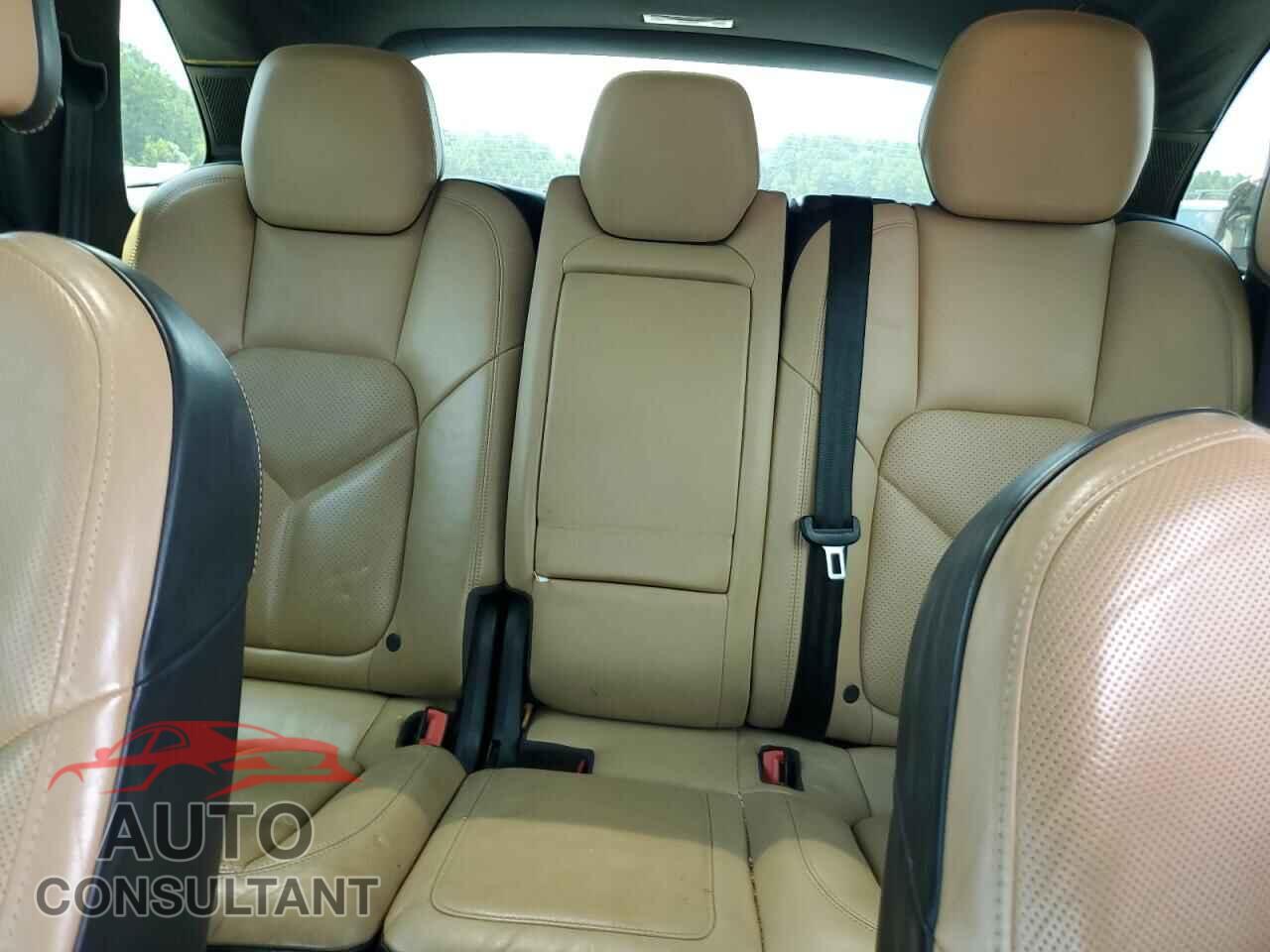 PORSCHE CAYENNE 2015 - WP1AB2A21FLA58022