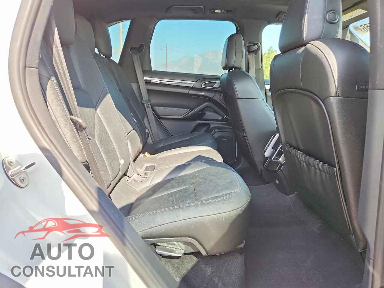 PORSCHE CAYENNE 2014 - WP1AB2A25ELA58457