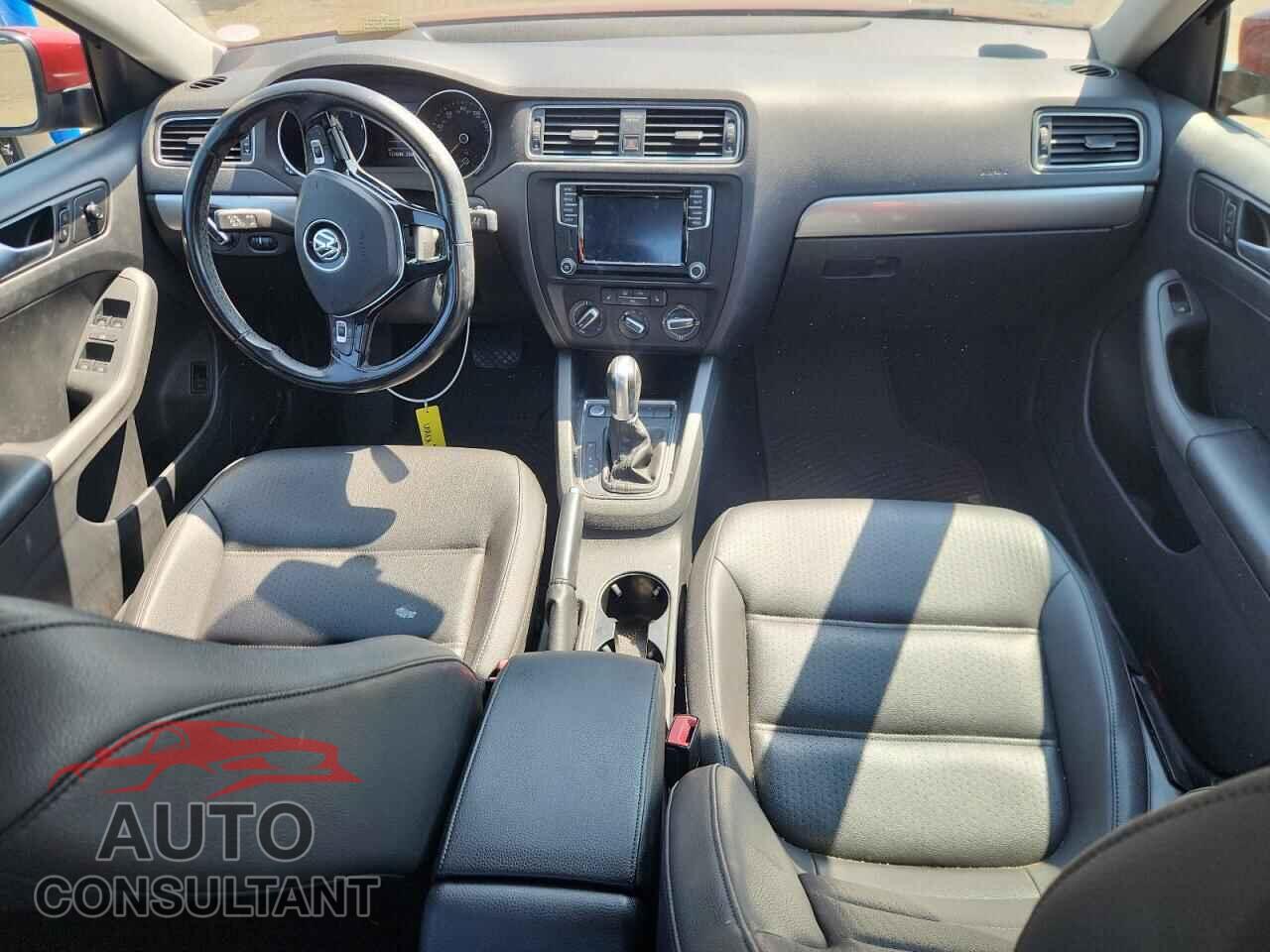 VOLKSWAGEN JETTA 2017 - 3VWDB7AJ3HM261320