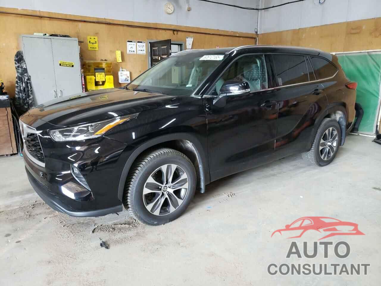 TOYOTA HIGHLANDER 2021 - 5TDGZRBH5MS529474