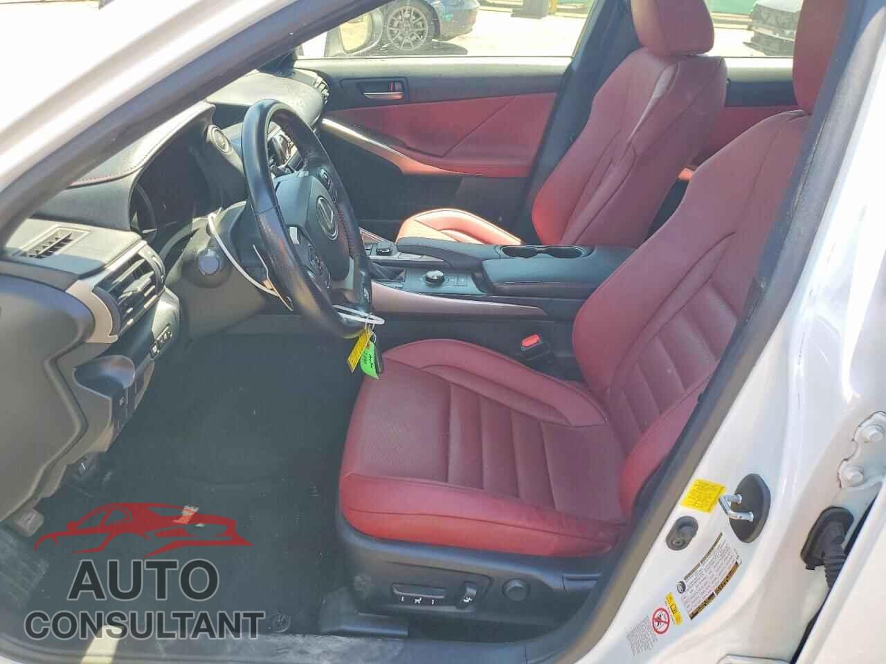 LEXUS IS 2017 - JTHCM1D26H5023217