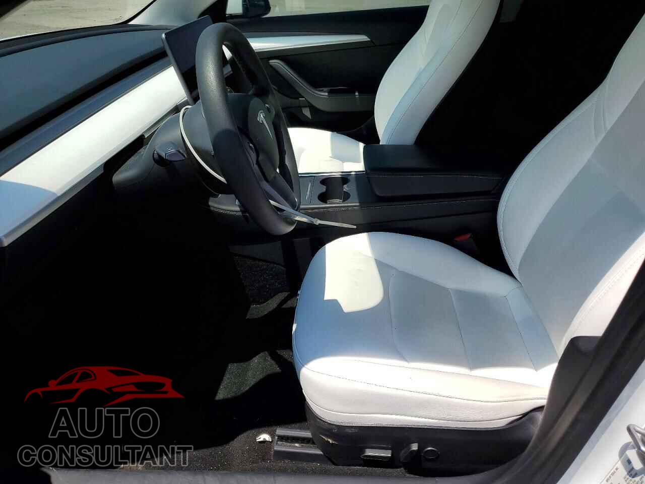 TESLA MODEL 3 2021 - 5YJ3E1EA8MF028156