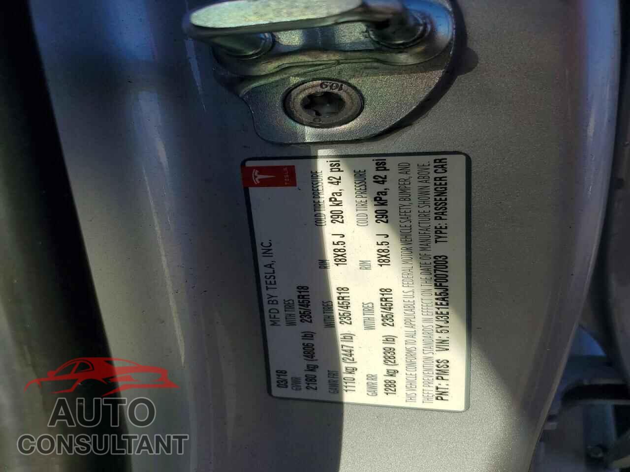 TESLA MODEL 3 2018 - 5YJ3E1EA5JF007003