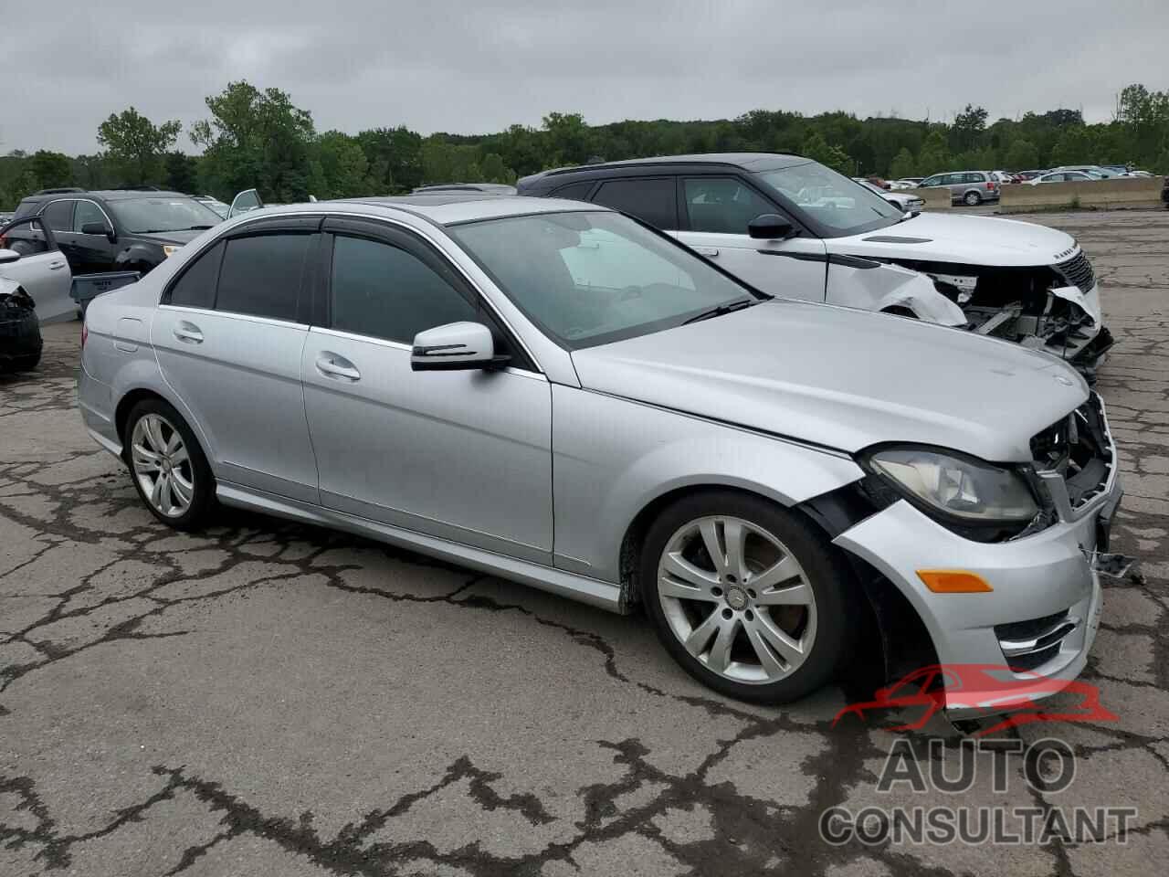 MERCEDES-BENZ C-CLASS 2013 - WDDGF8AB3DR287207