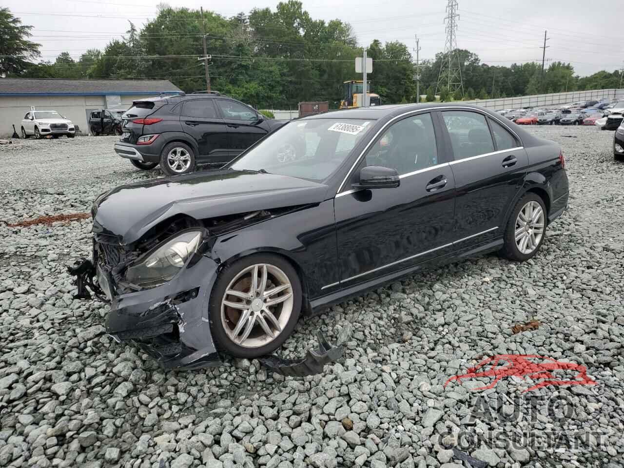MERCEDES-BENZ C-CLASS 2013 - WDDGF4HB4DR258779