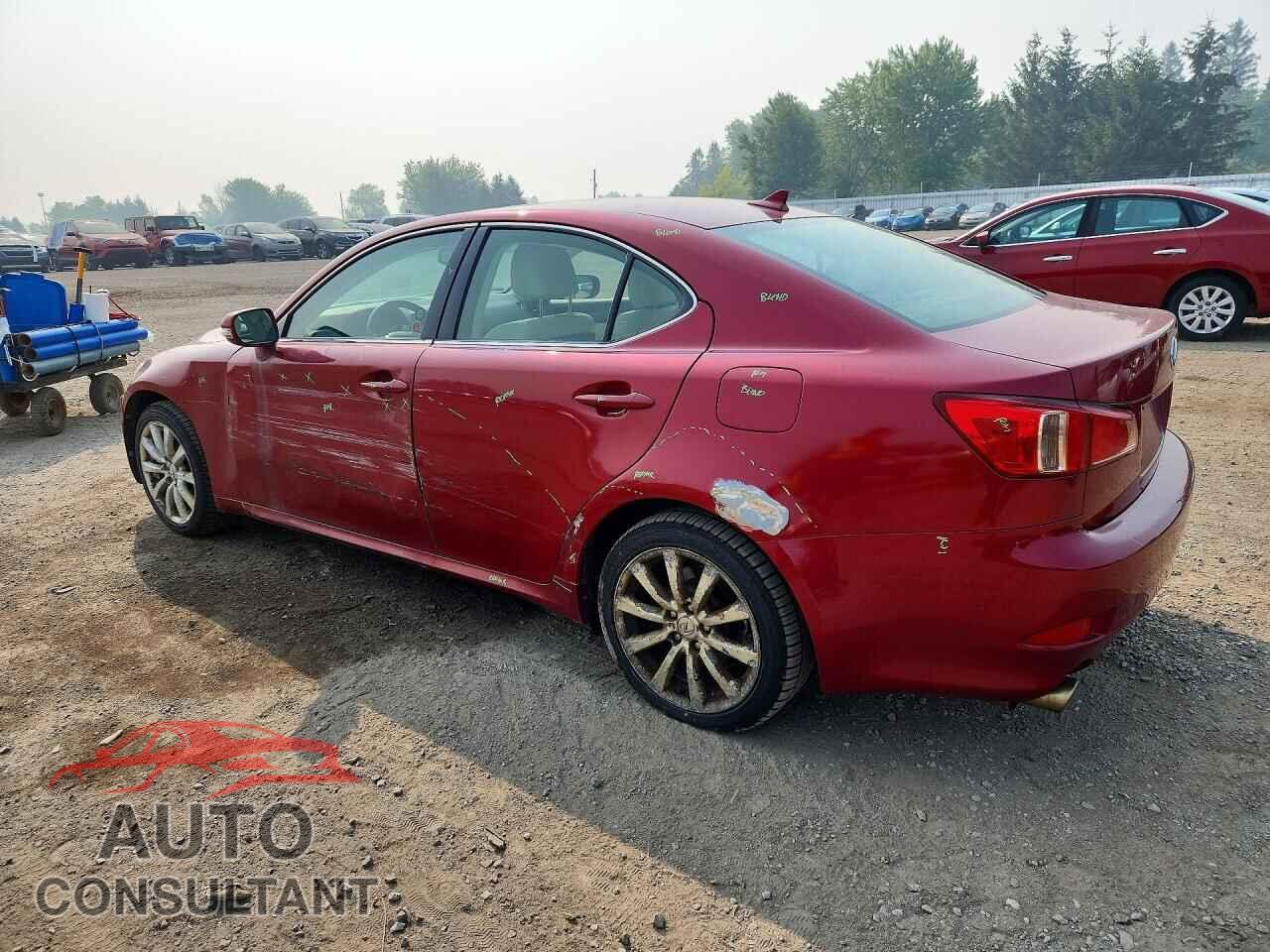 LEXUS IS 2011 - JTHCF5C27B5049027