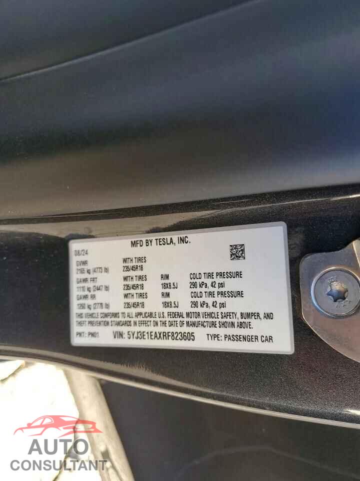 TESLA MODEL 3 2024 - 5YJ3E1EAXRF823605