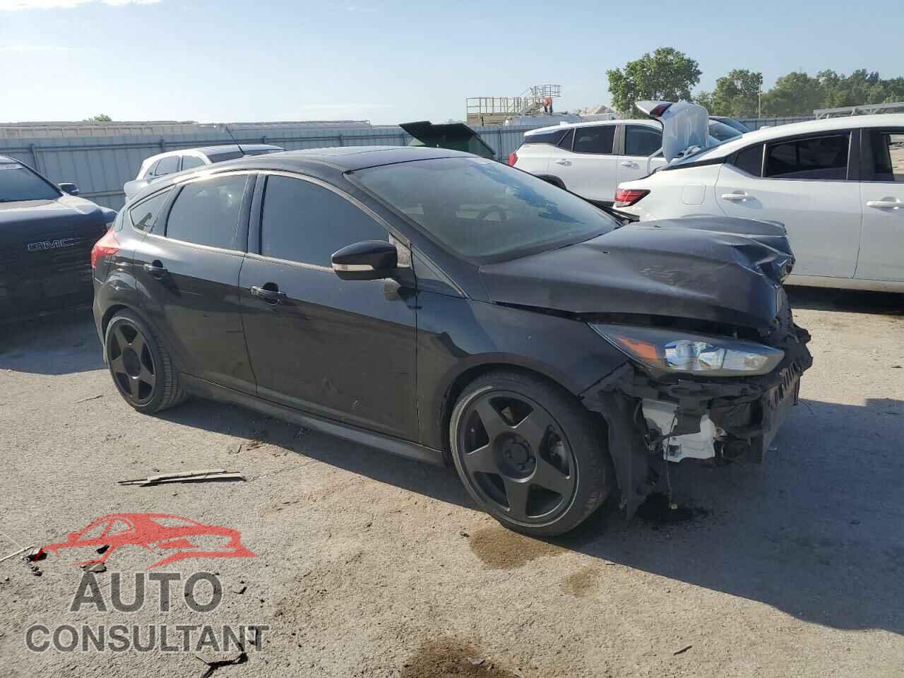 FORD FOCUS 2018 - 1FADP3L98JL331259