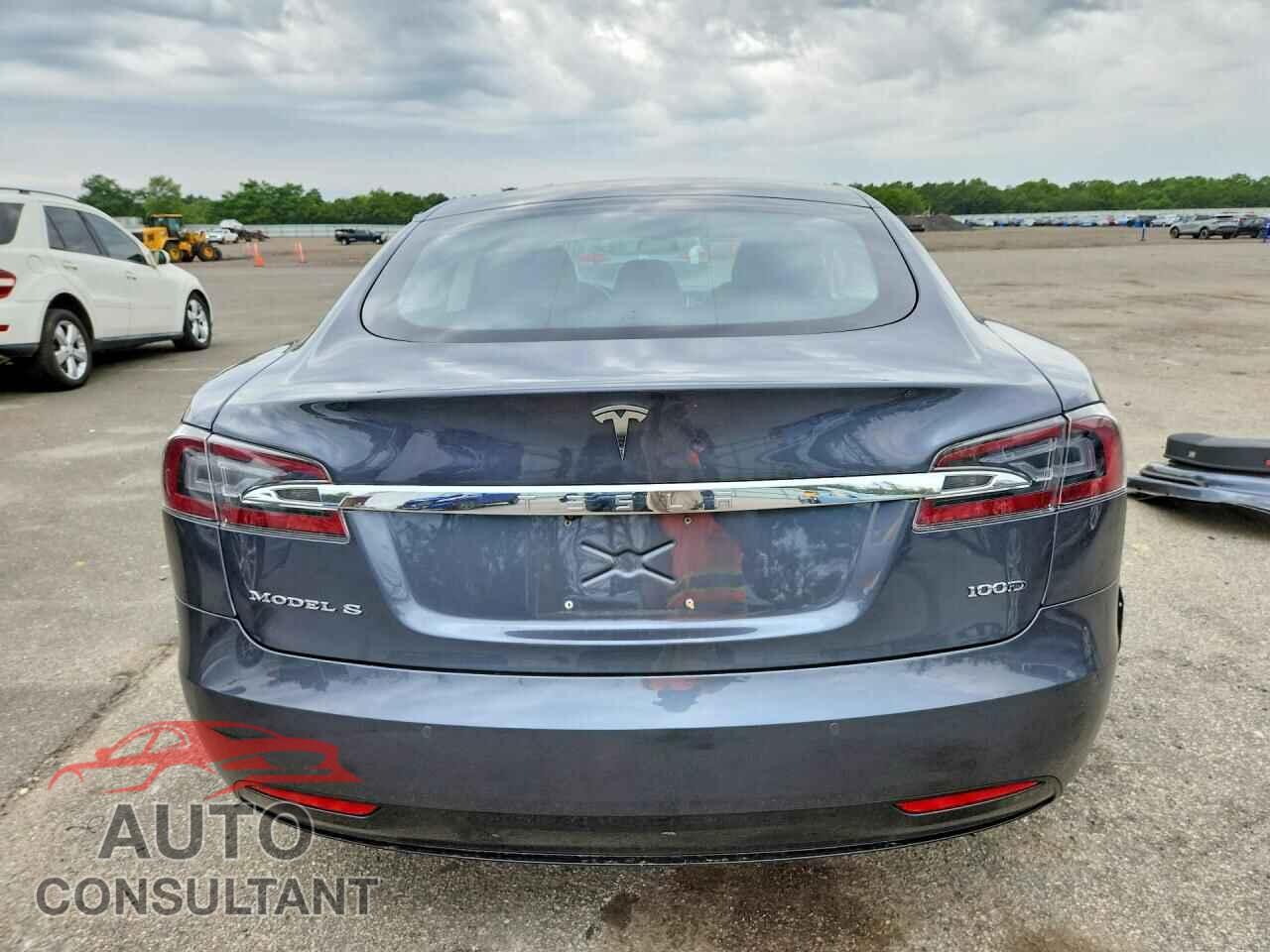 TESLA MODEL S 2017 - 5YJSA1E22HF188247