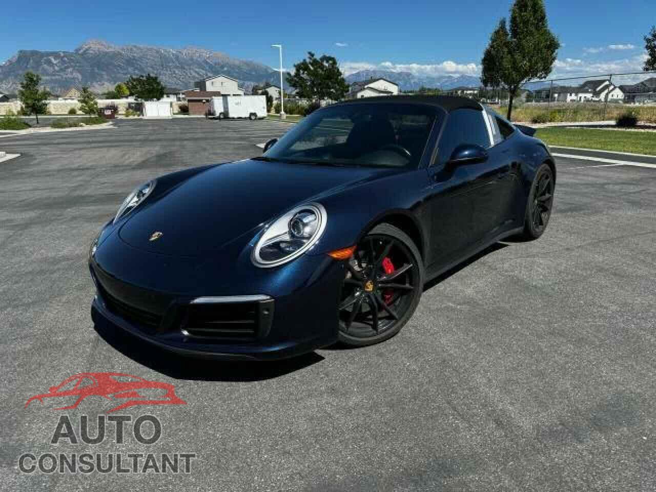 PORSCHE 911 2017 - WP0BB2A97HS136847