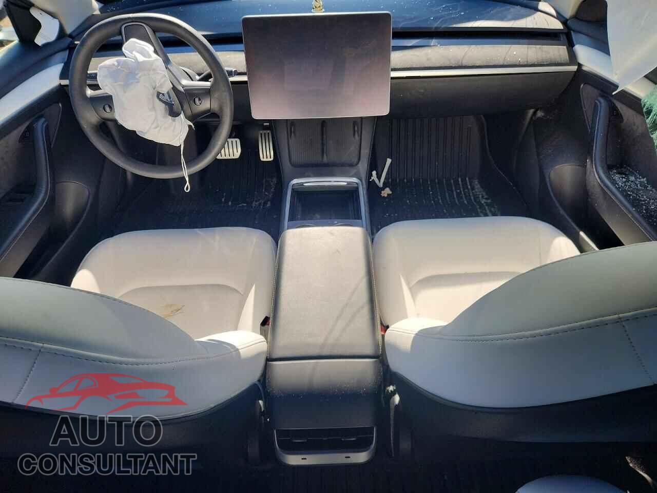TESLA MODEL 3 2022 - 5YJ3E1EC7NF266762