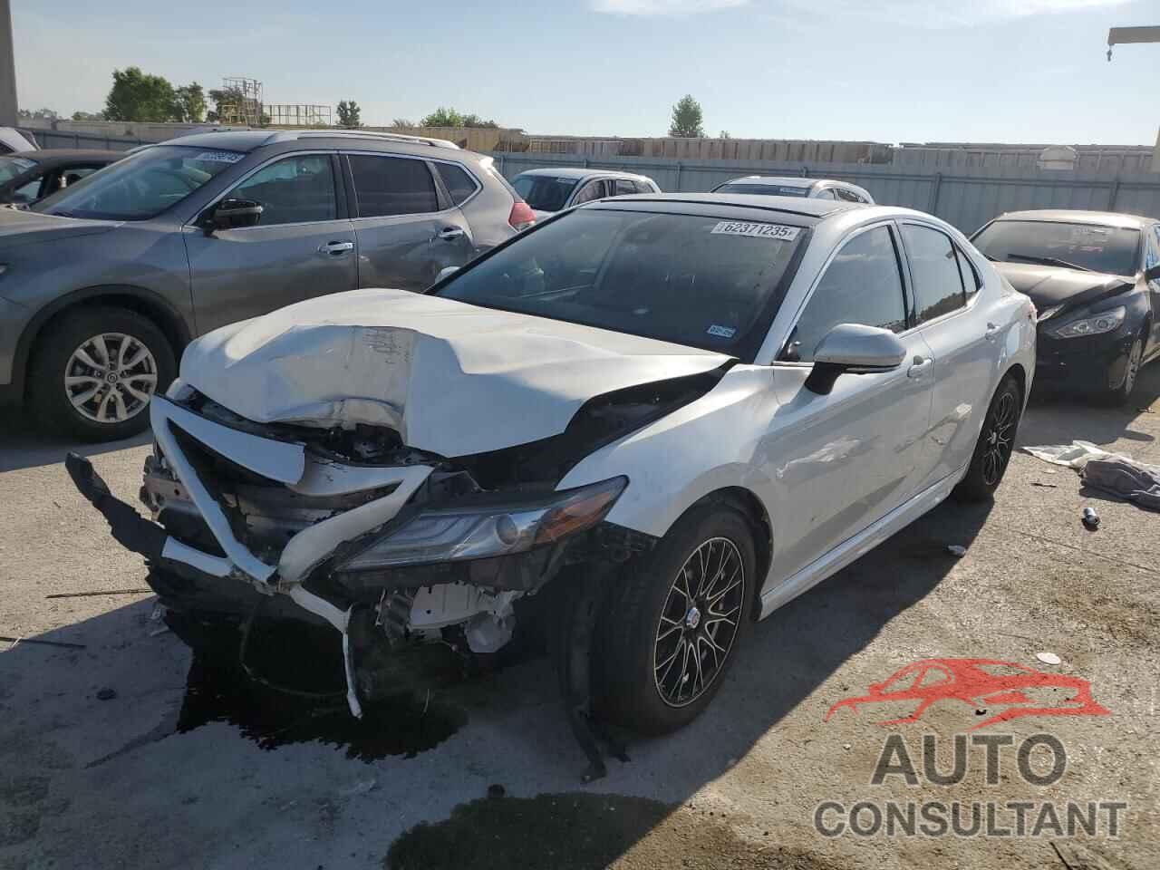 TOYOTA CAMRY 2021 - 4T1KZ1AK0MU052324