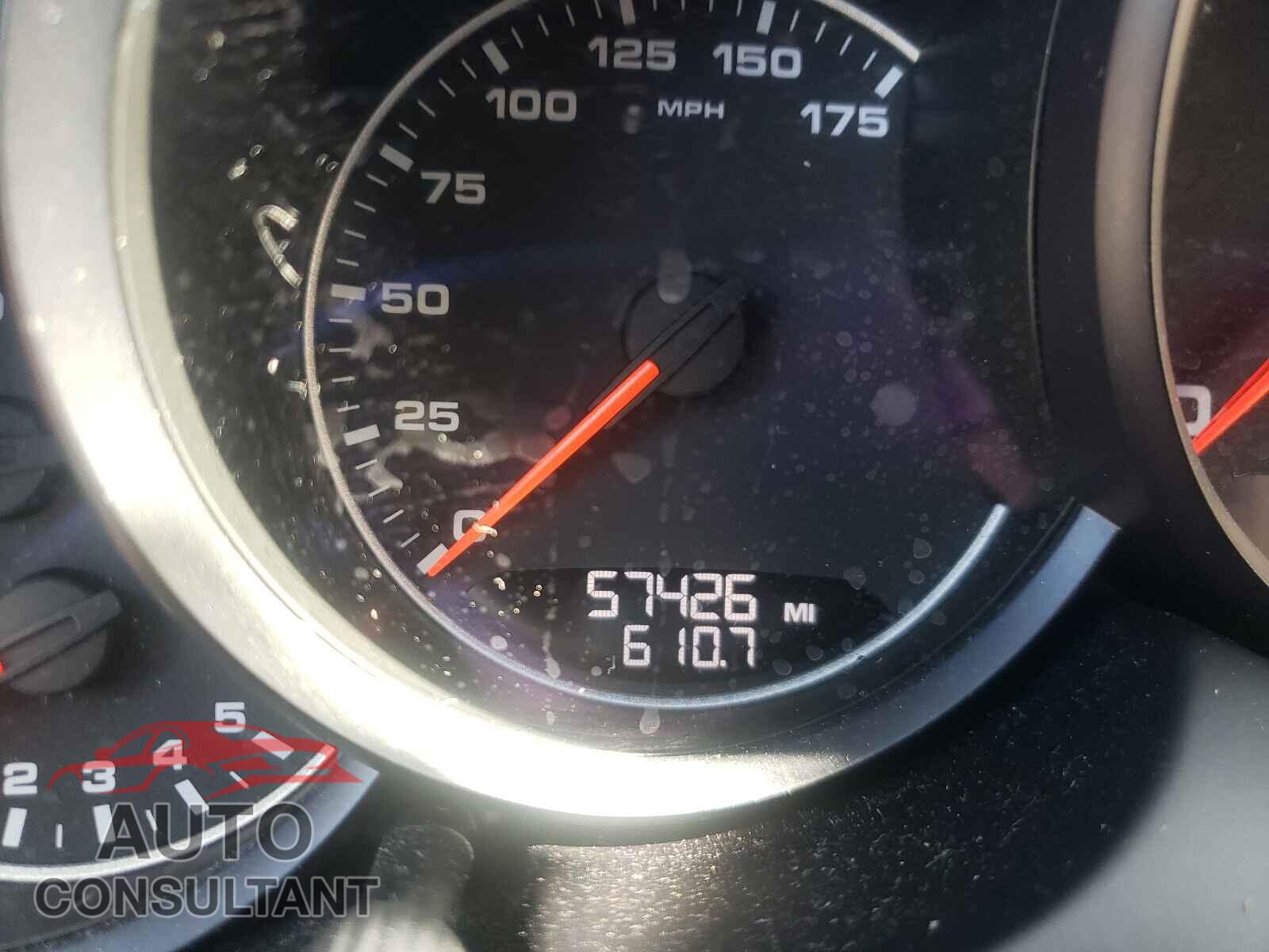PORSCHE CAYENNE 2017 - WP1AA2A21HKA83630
