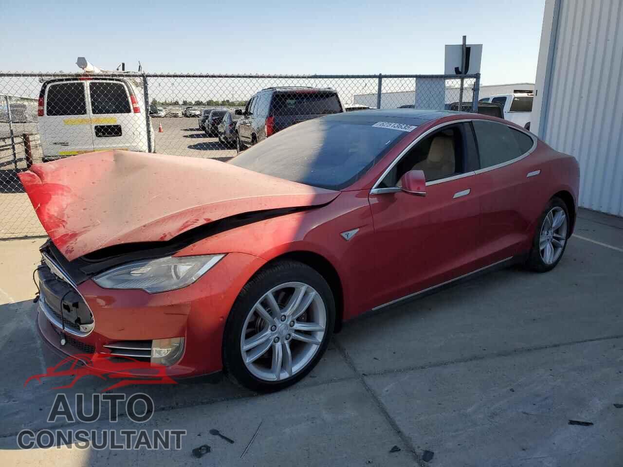 TESLA MODEL S 2015 - 5YJSA1E18FF120152