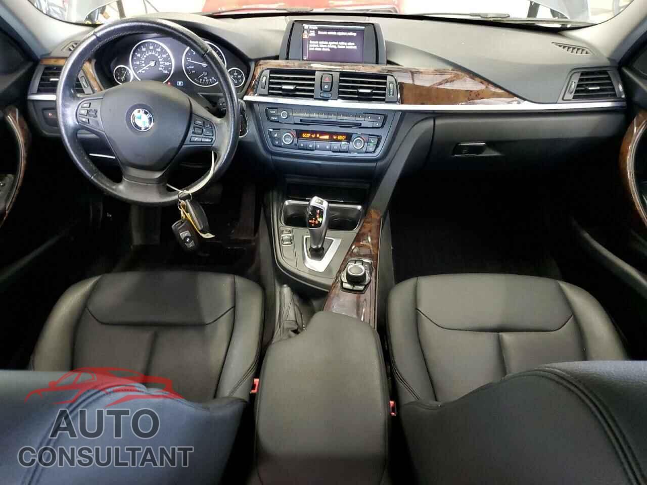 BMW 3 SERIES 2014 - WBA3C3C53EF985375