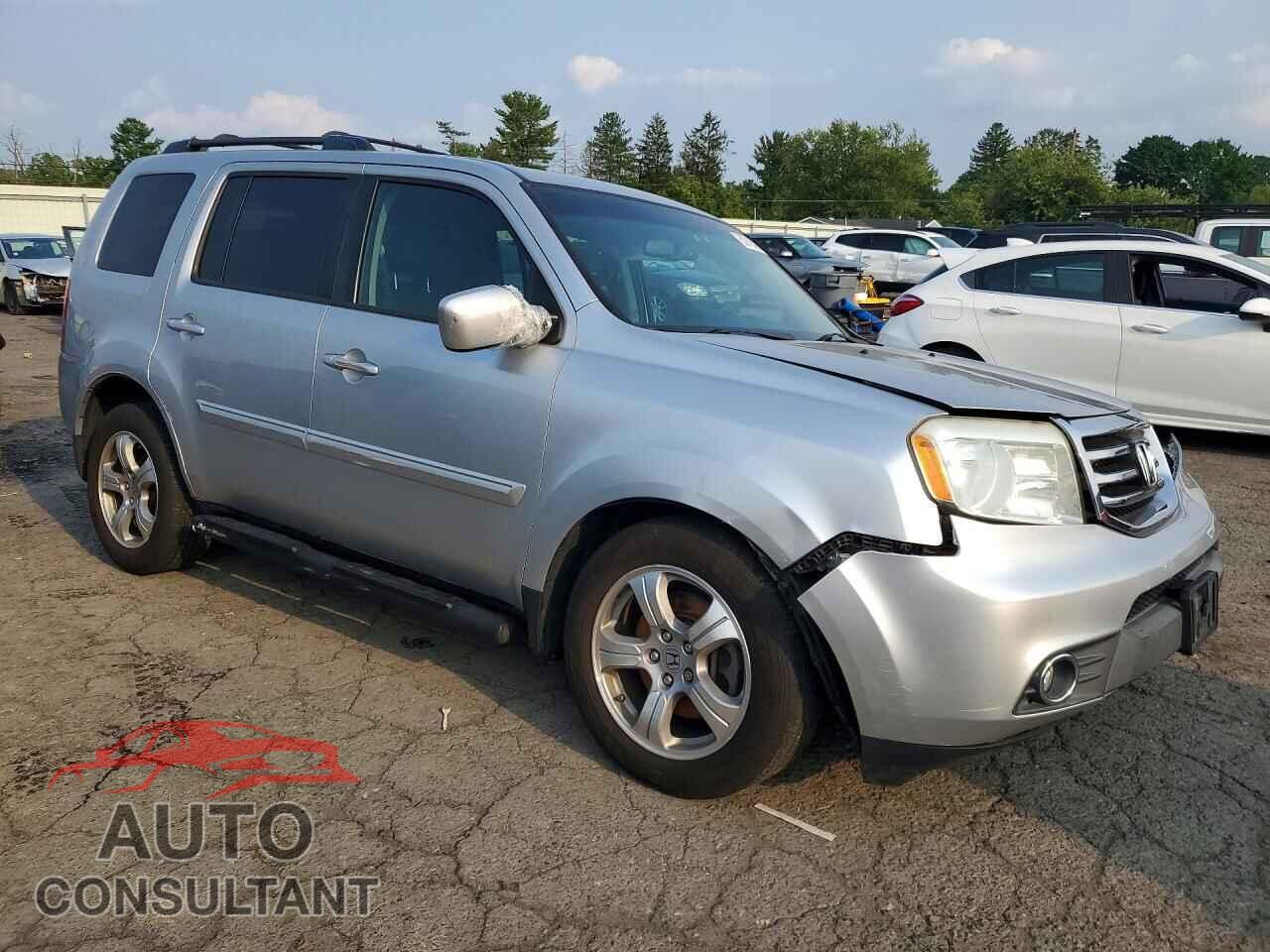 HONDA PILOT 2015 - 5FNYF4H77FB067215