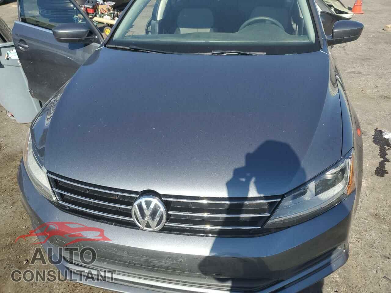 VOLKSWAGEN JETTA 2017 - 3VW2B7AJ5HM357490