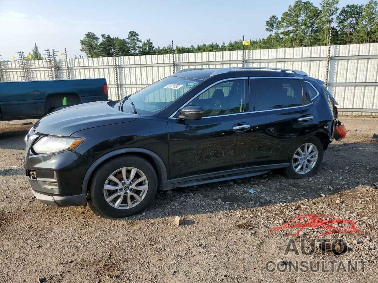 NISSAN ROGUE 2017 - KNMAT2MT9HP512032