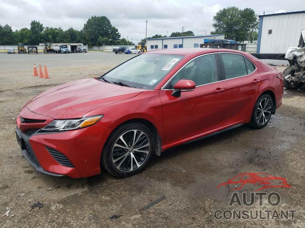 TOYOTA CAMRY 2018 - 4T1B11HK2KU163984