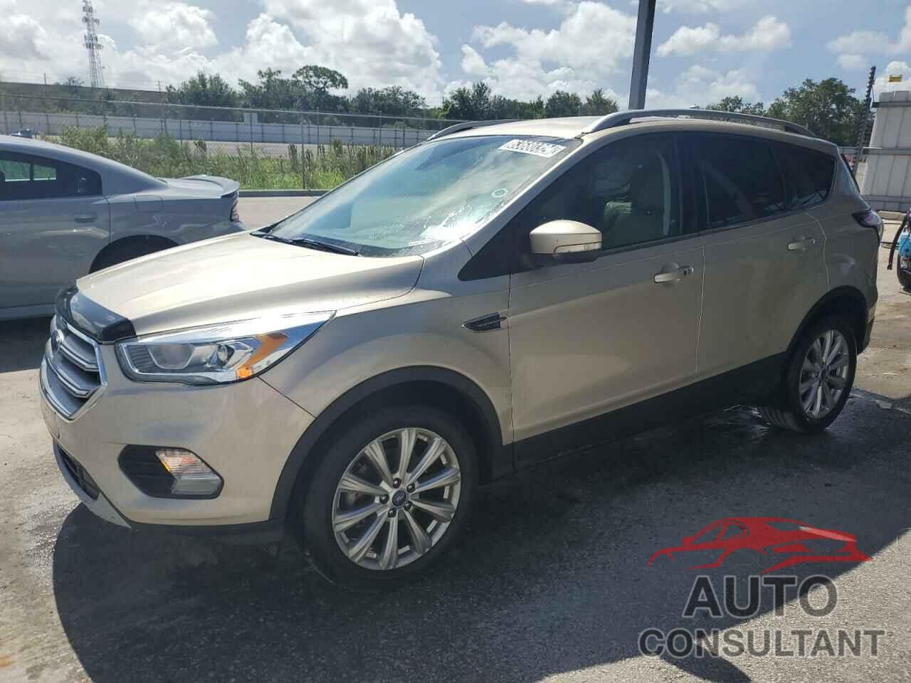 FORD ESCAPE 2017 - 1FMCU0JD4HUC93131