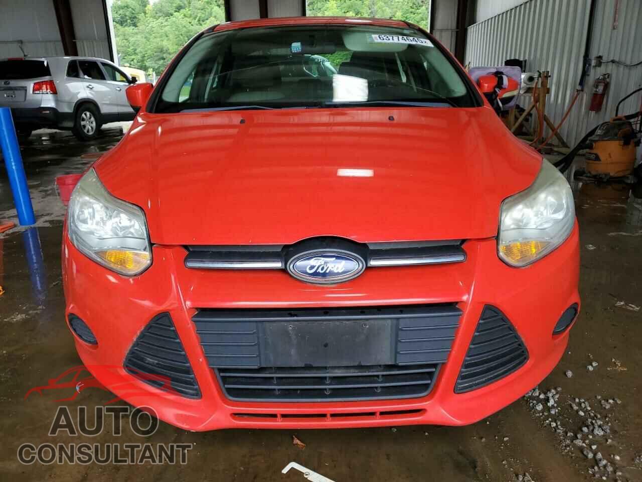 FORD FOCUS 2014 - 1FADP3F22EL320570