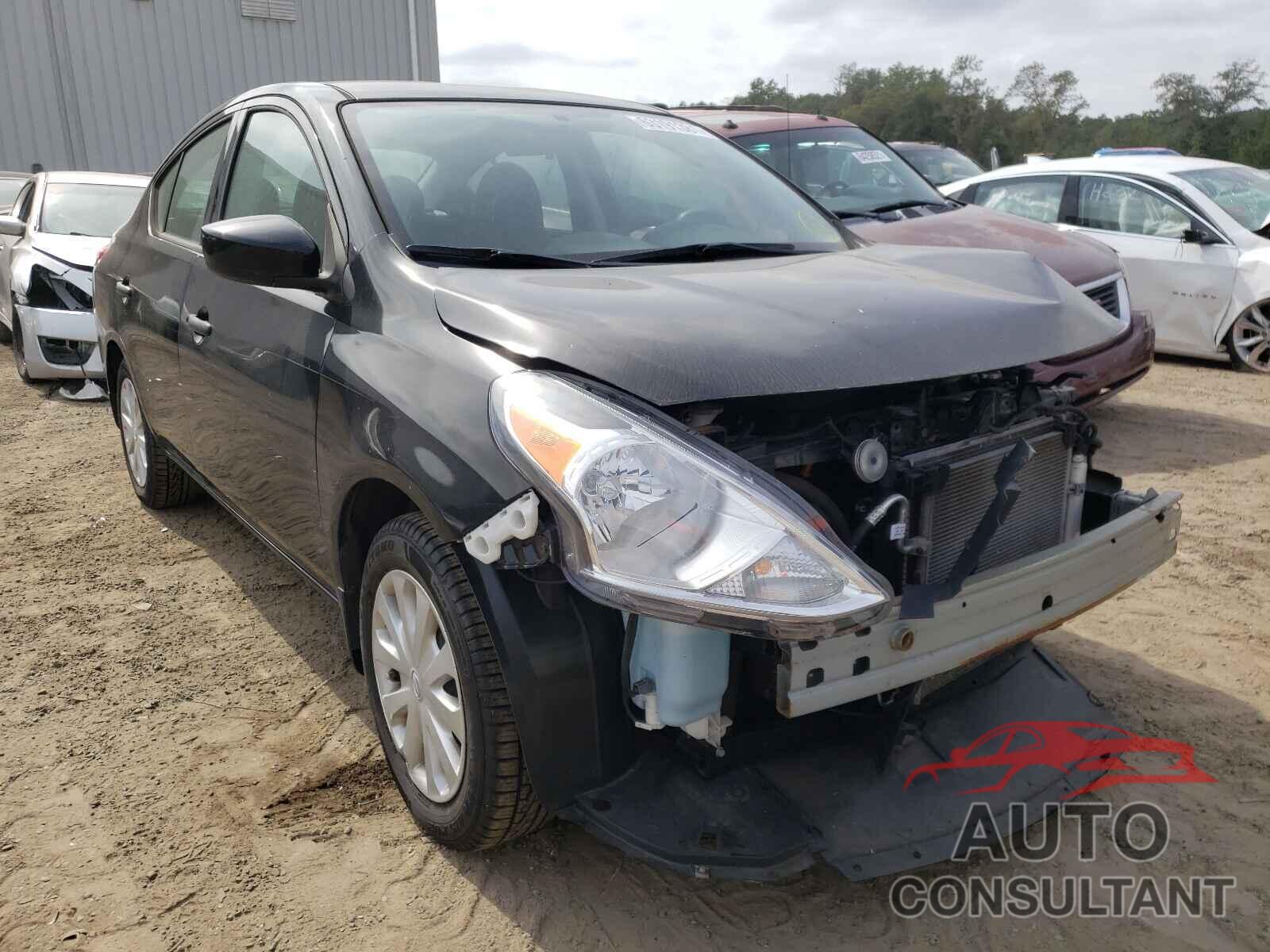 NISSAN VERSA 2017 - 3N1CN7AP8HL880885