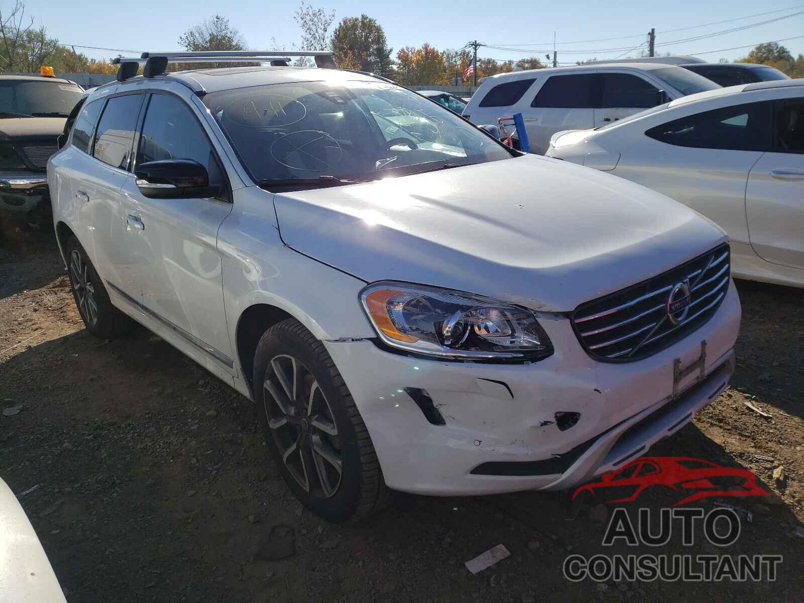 VOLVO XC60 2017 - YV449MRR3H2042093